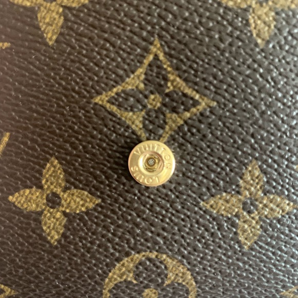 Authentic Louis Vuitton Anais Monogram Wallet - Picture 4 of 8